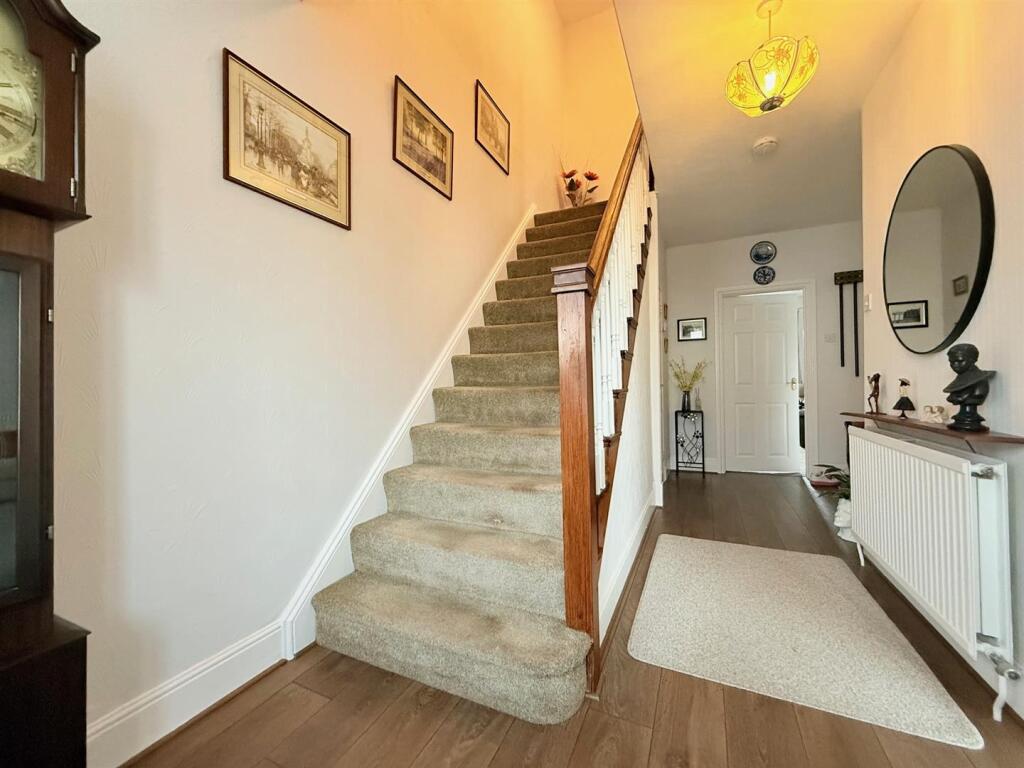 Spacious Entrance Hall