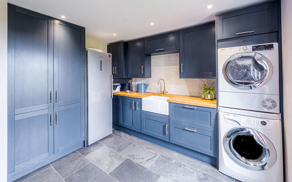 Boot/Utility room