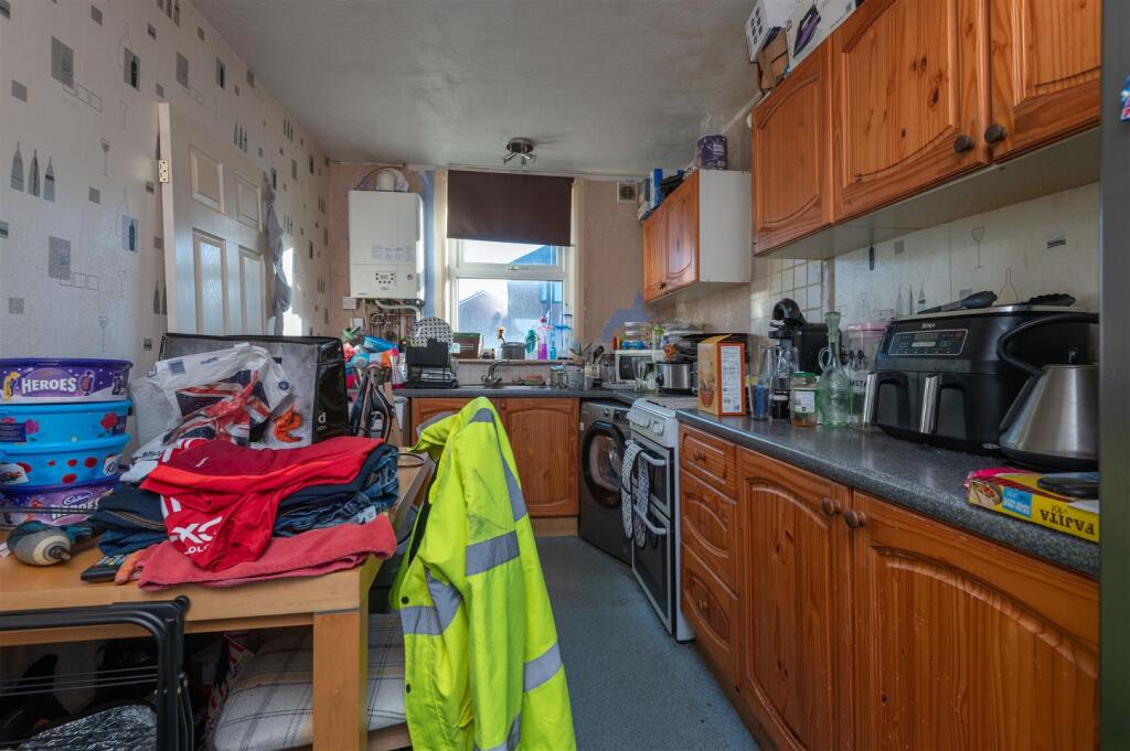 14 - 72 Whitwell Green Lane HX5 9EG.jpg