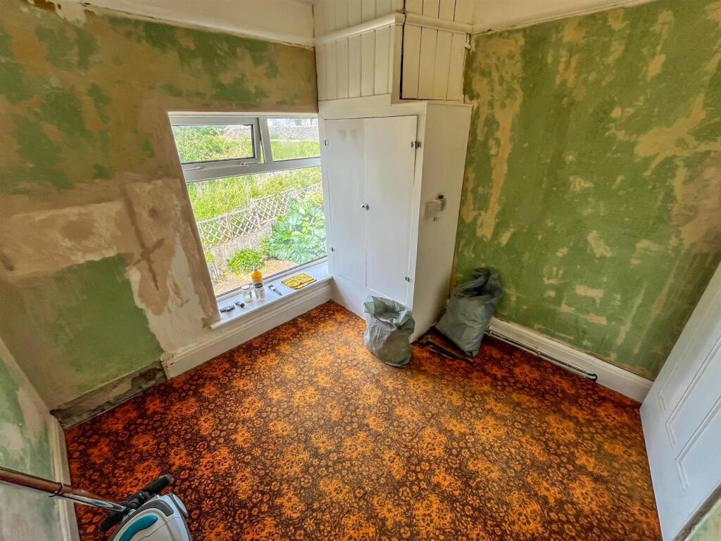 Bedrooms Two