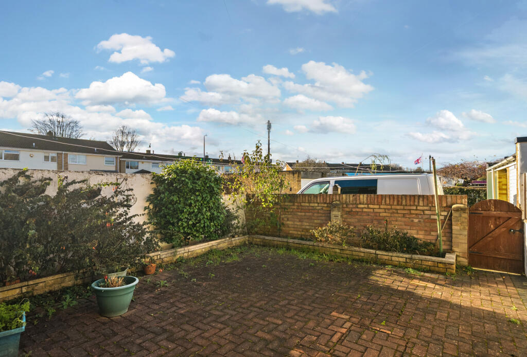 1385252-5-6925a77...