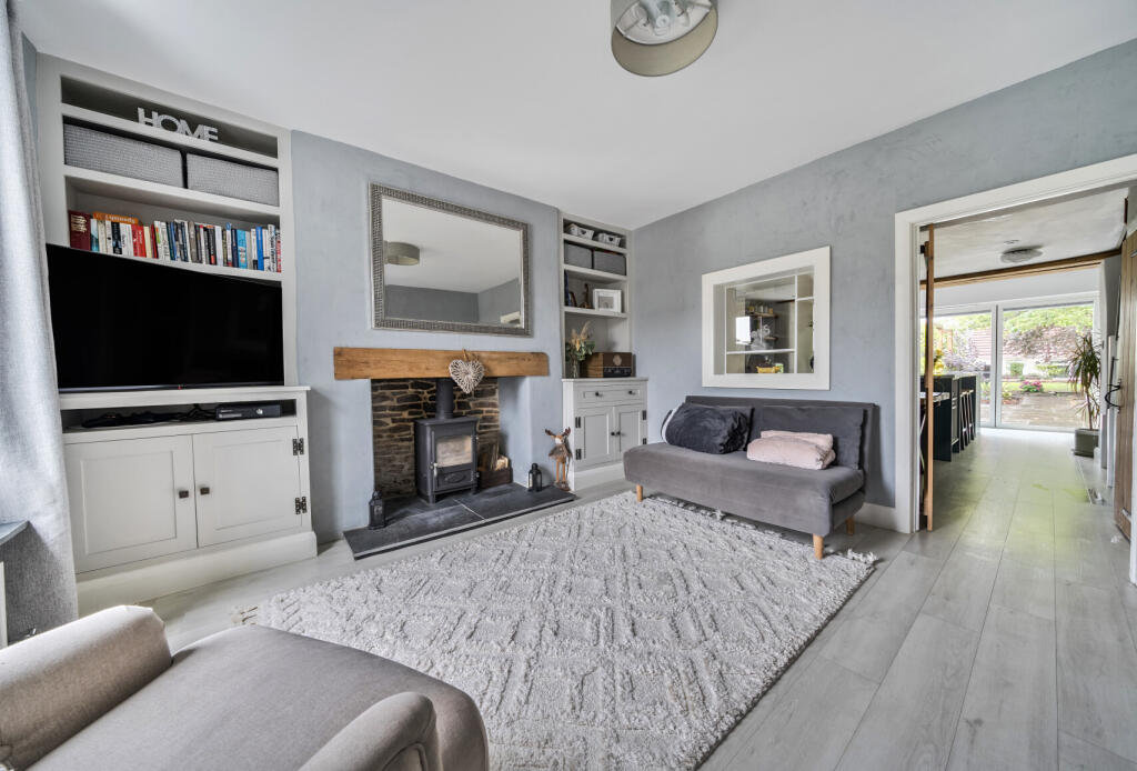 1329988-17-6890d9...