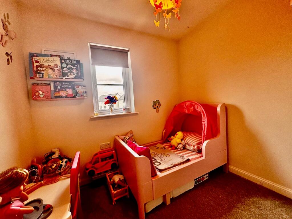 10. Bedroom 3.jpeg