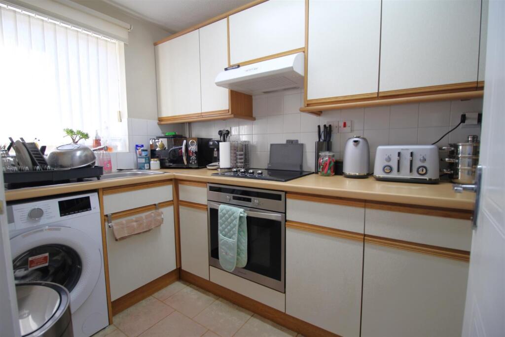 Kitchen.JPG