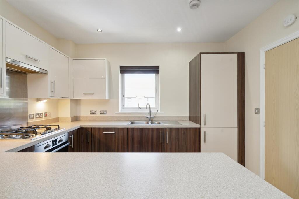 Apartment 26 Kensington Court,, 5C Highfield Road 