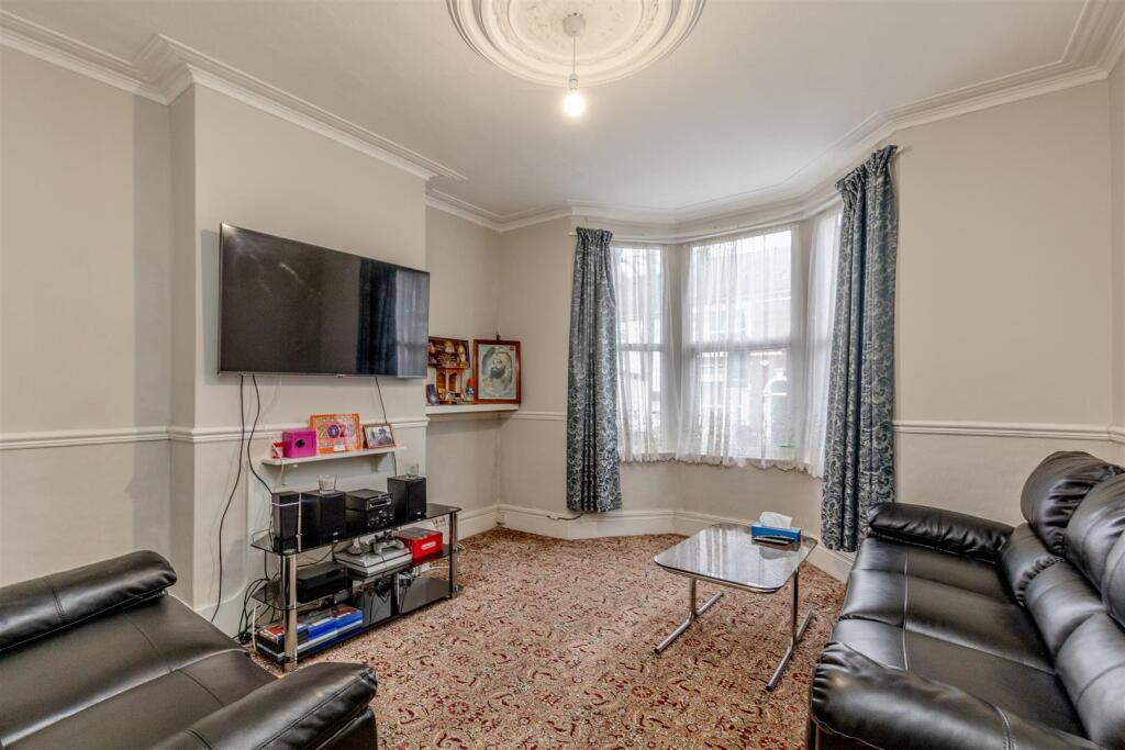 Freemantle Road, Eastville Living Room.jpg