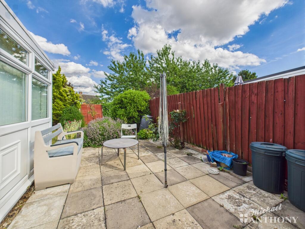 CAM03852G0-PR0348-STILL015