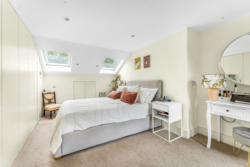 Coningsby Road (5...