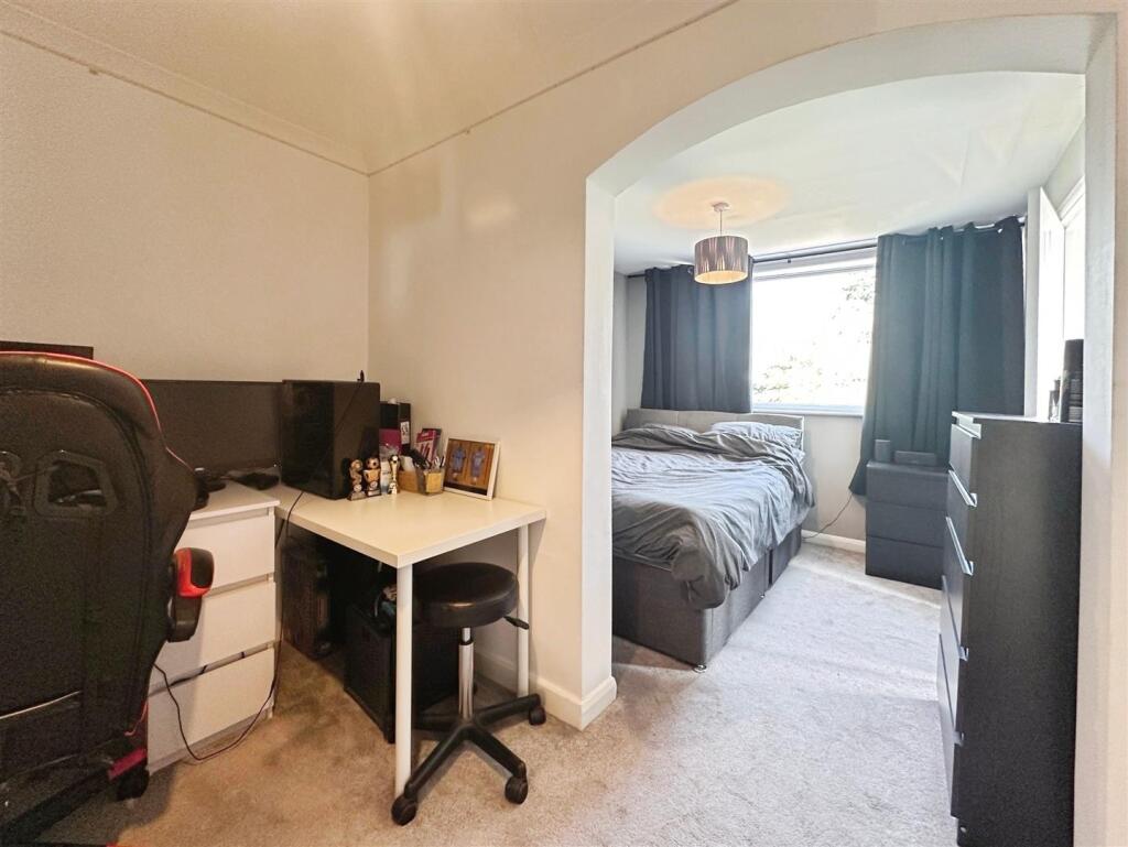 32bb074b--444F-AE92-EF1DD633BBB3-97422-00001F0AA17