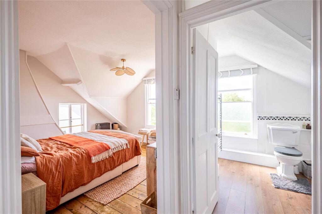 Bed Four &amp; Shower Rm