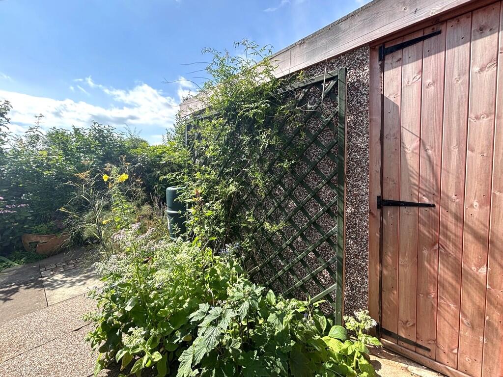 processed-E822AE6...