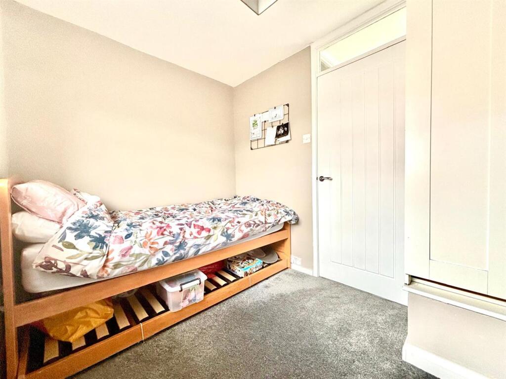 WhatsApp Image 2025-08-21 at 16.30.23_344b69af.jpg