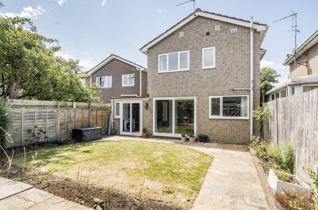 1318371-3-6863cd5...