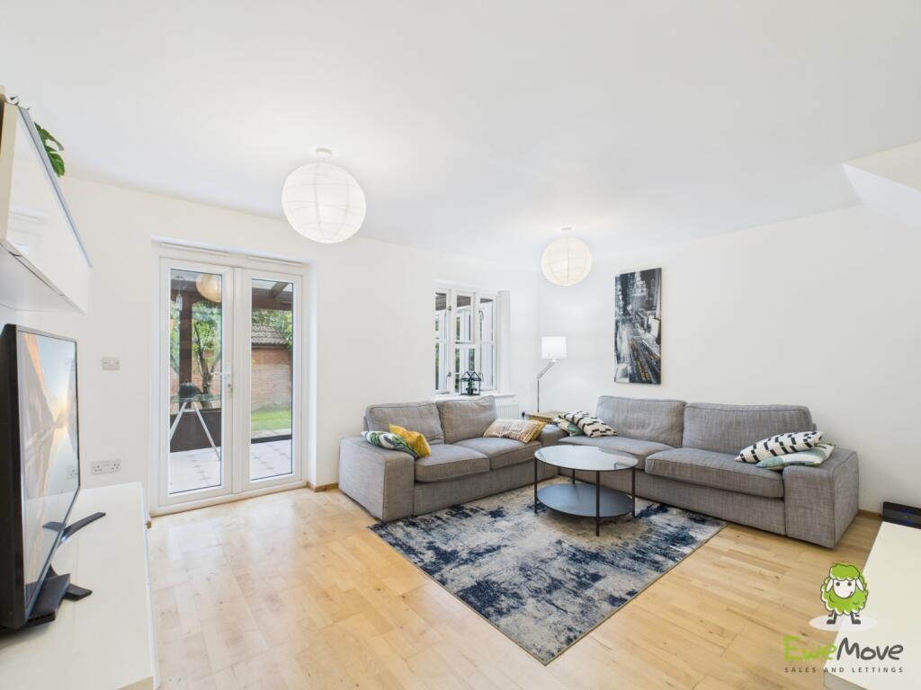 EweMove Estate Agents Basingstoke - Ajax Close -Li