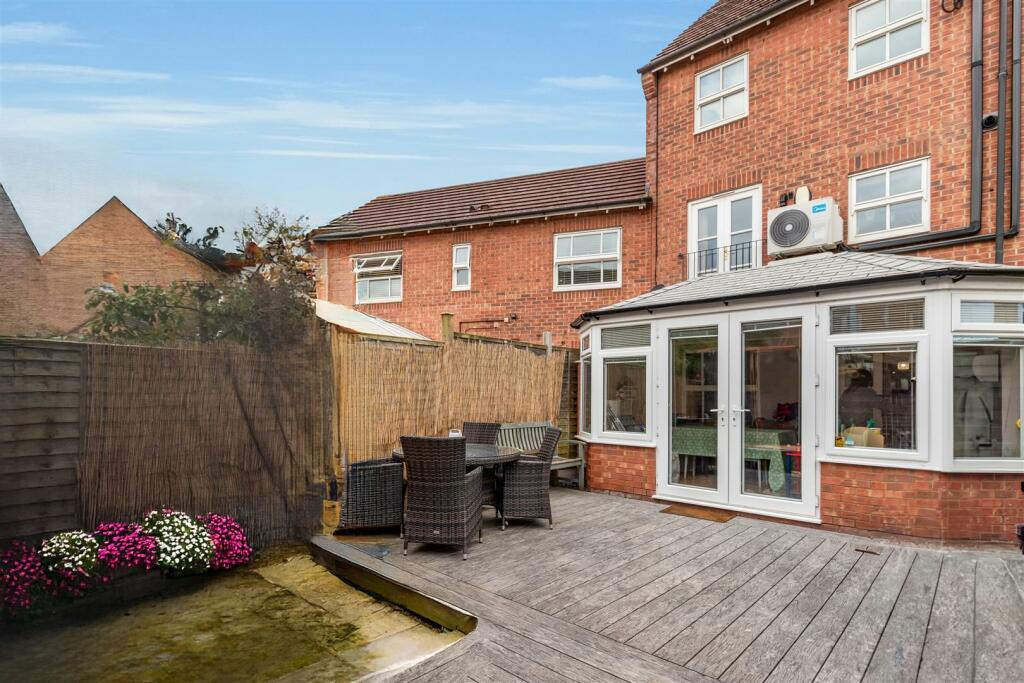 Wt0oC8cvsEettKHYHygbVA copy.jpg