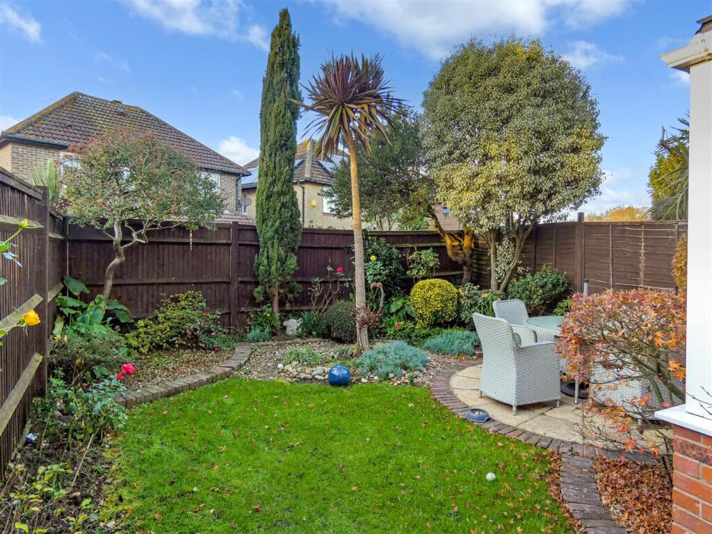 West Facing Rear Garden