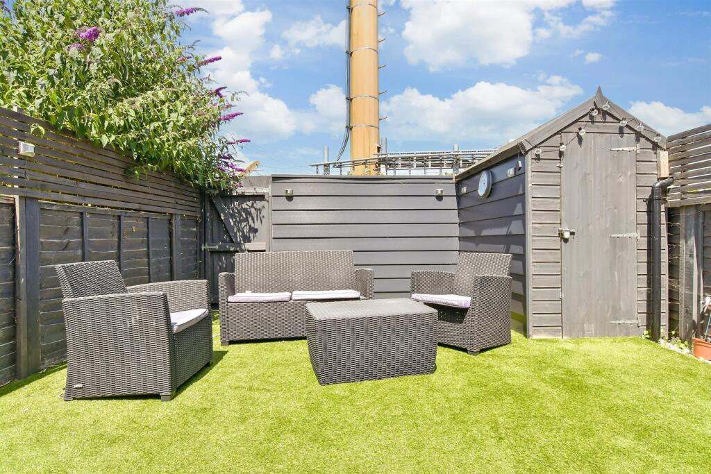 External Lifestyle Photograph