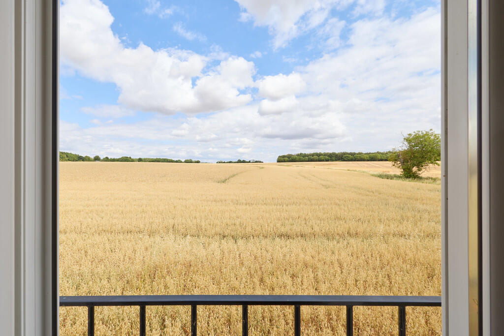 Flint Cottage 160...