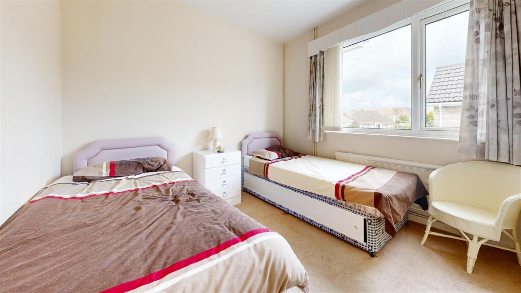 Bedroom (51).jpg
