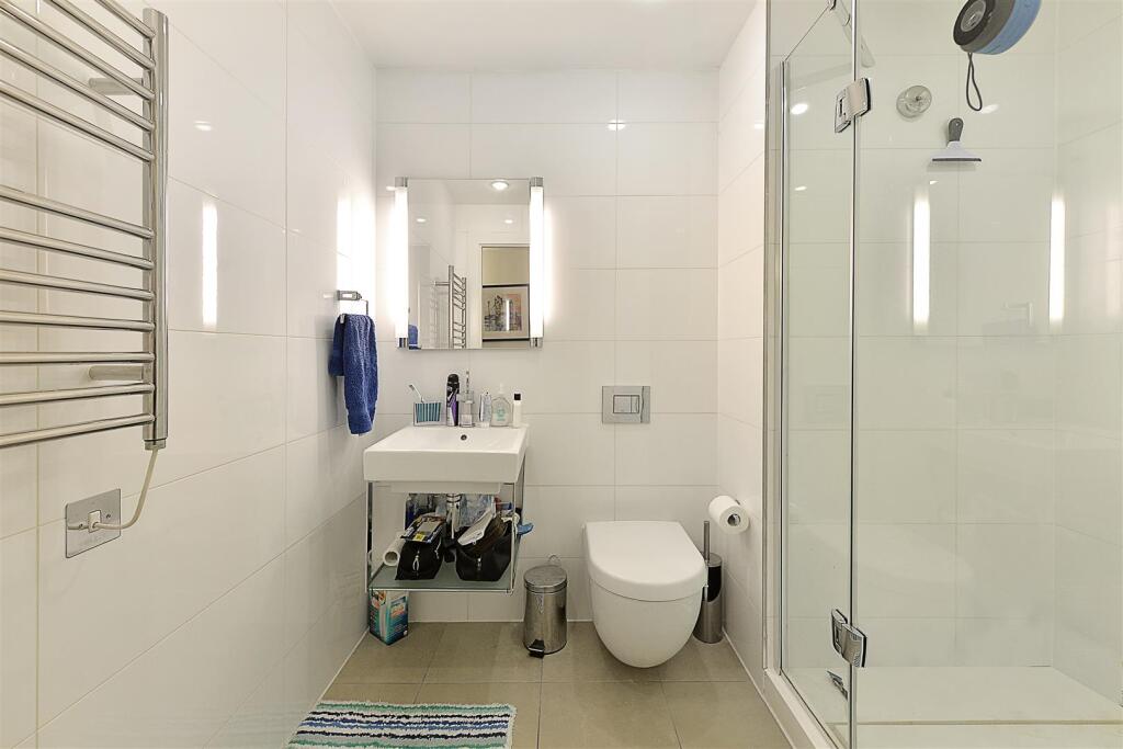 Flat 304, 10 Weymouth Stree13.JPG