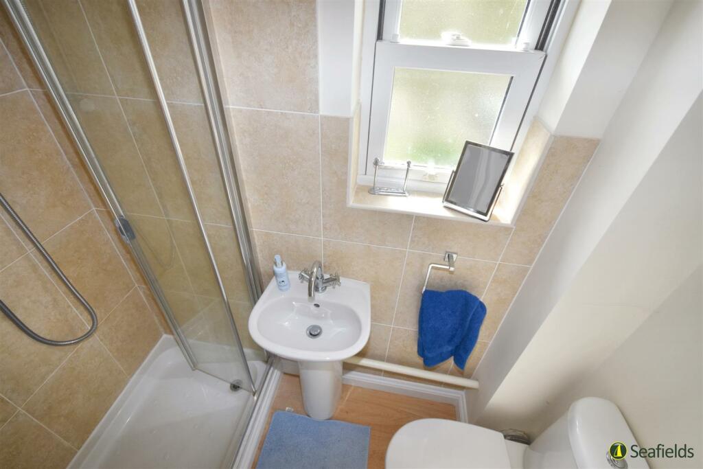 En suite 2
