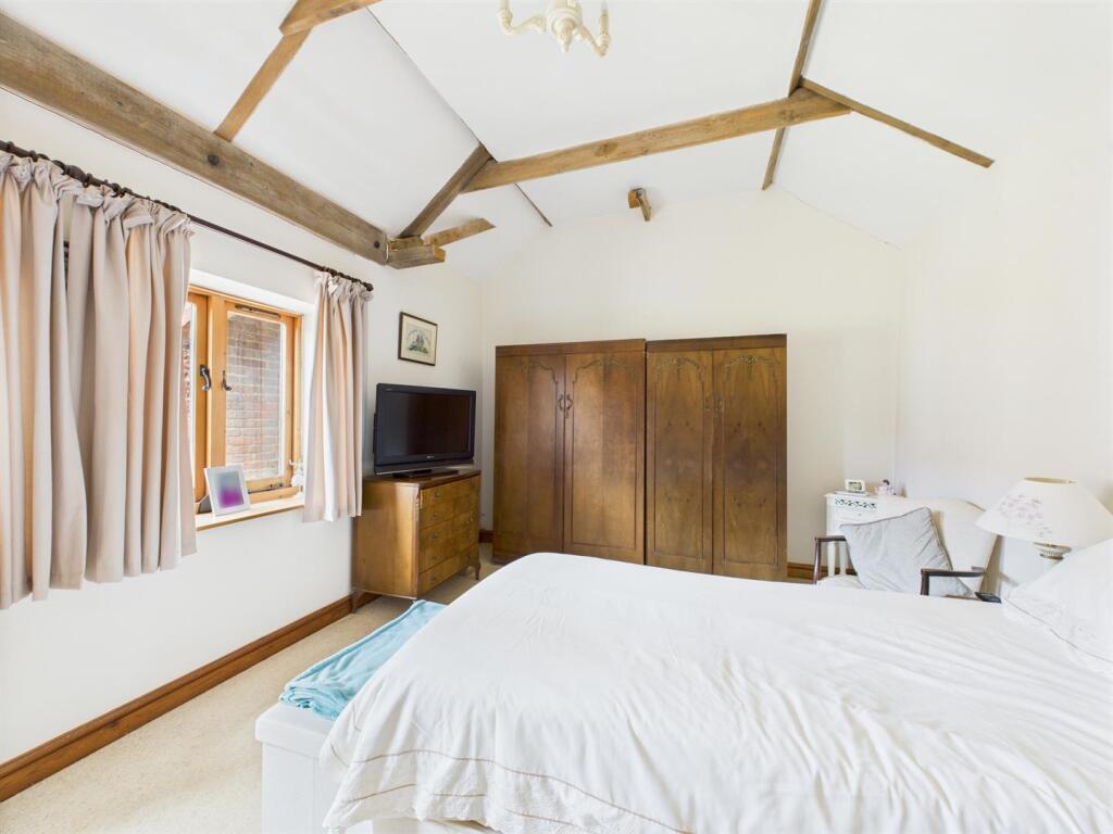Annex Bedroom 1
