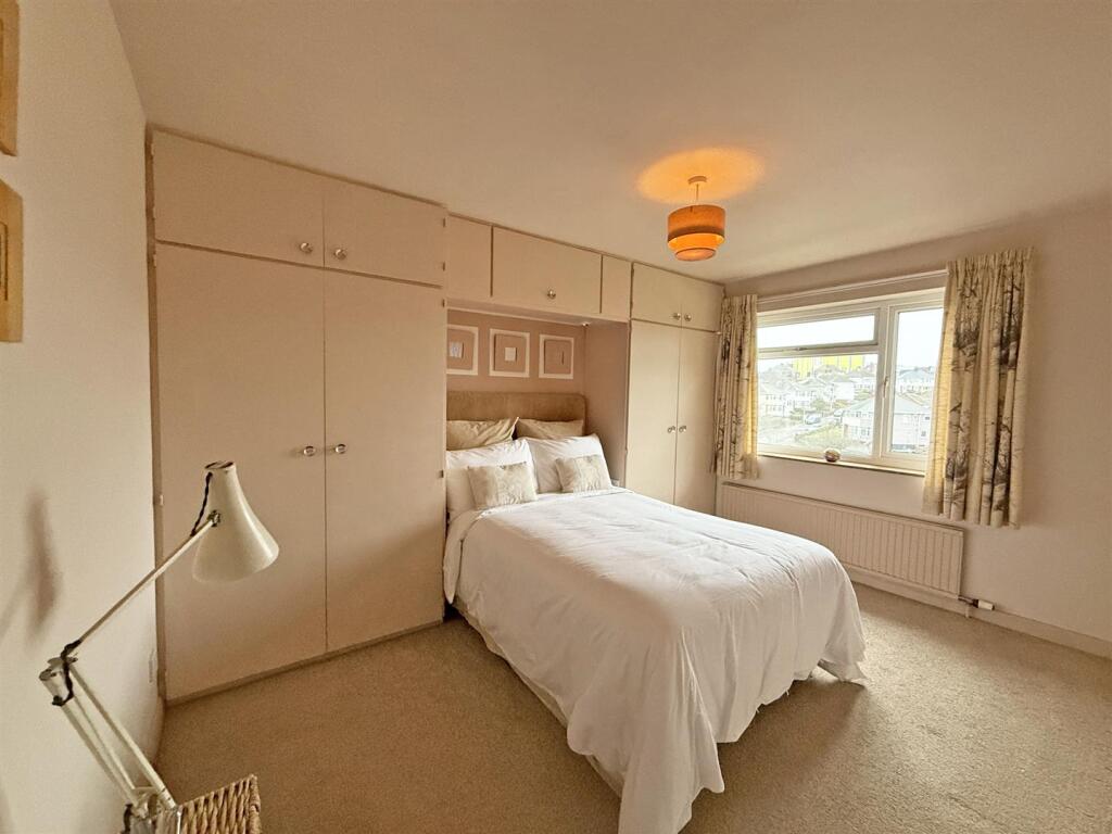 Pilgrim Close 7 - Bed 2.jpg