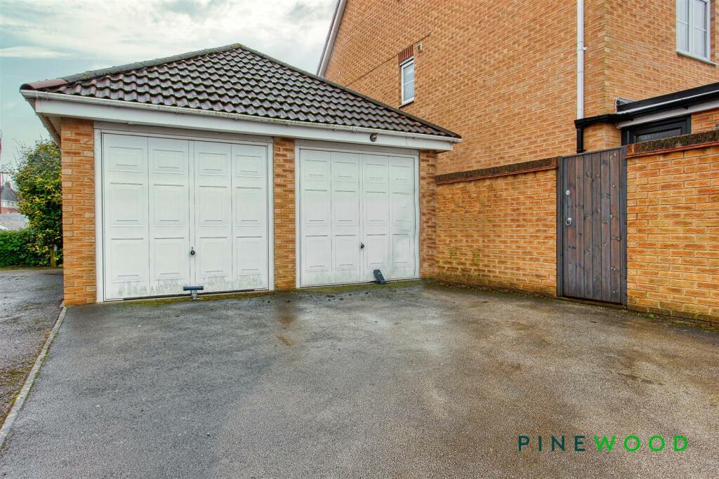 SINGLE GARAGE ( LEFT)