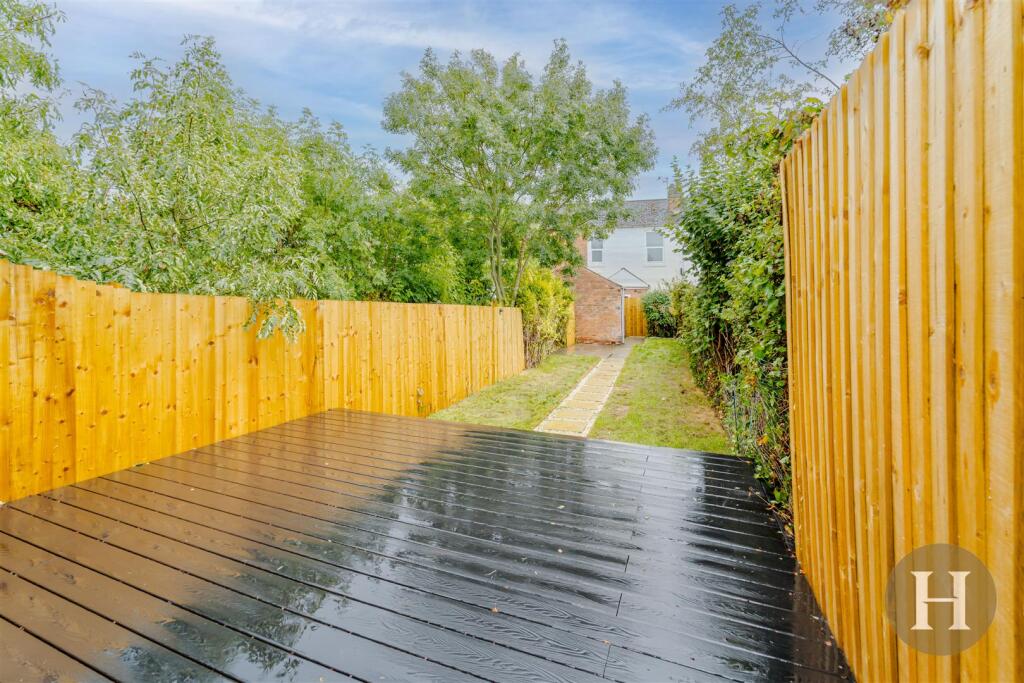 Hadleigh Estate Agents-32.jpg