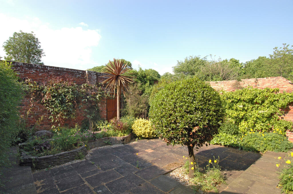 garden big.jpg