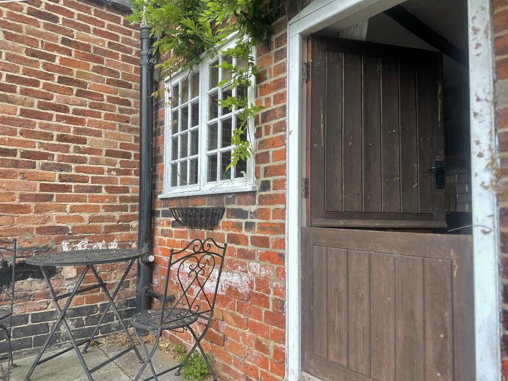 STABLE DOOR