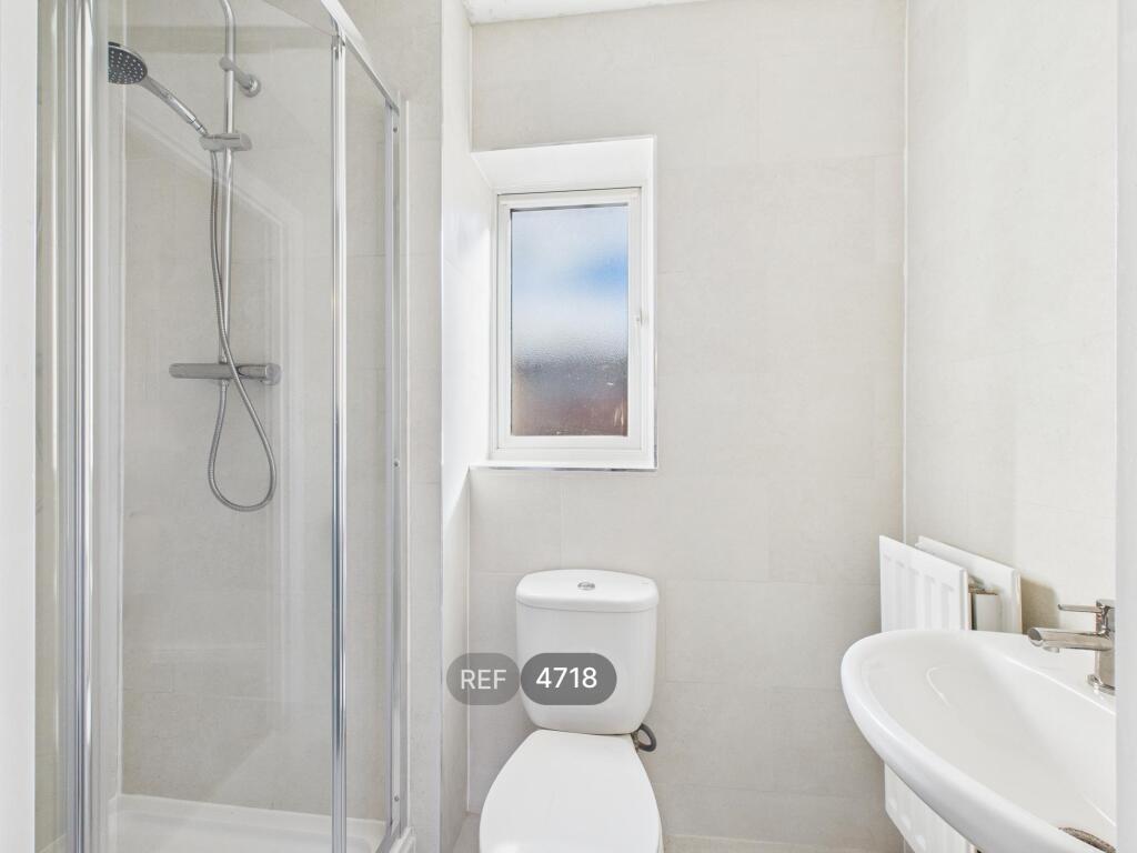 En suite bathroom