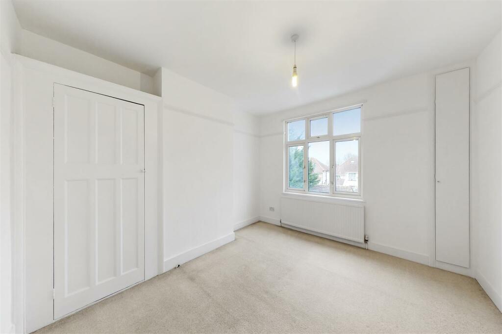 Bedroom 5.jpg