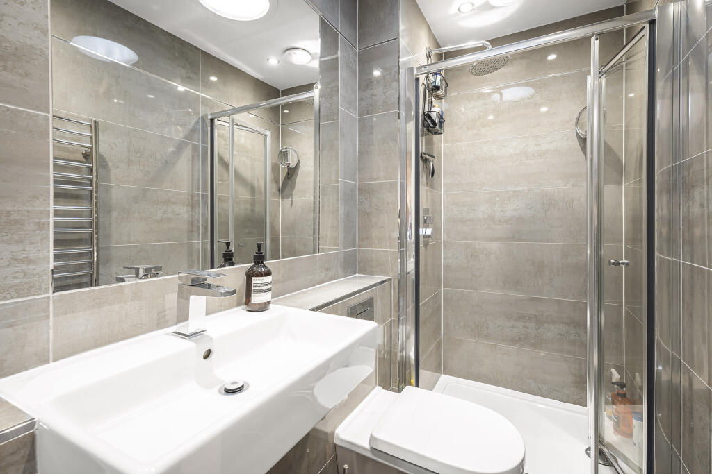 Ensuite