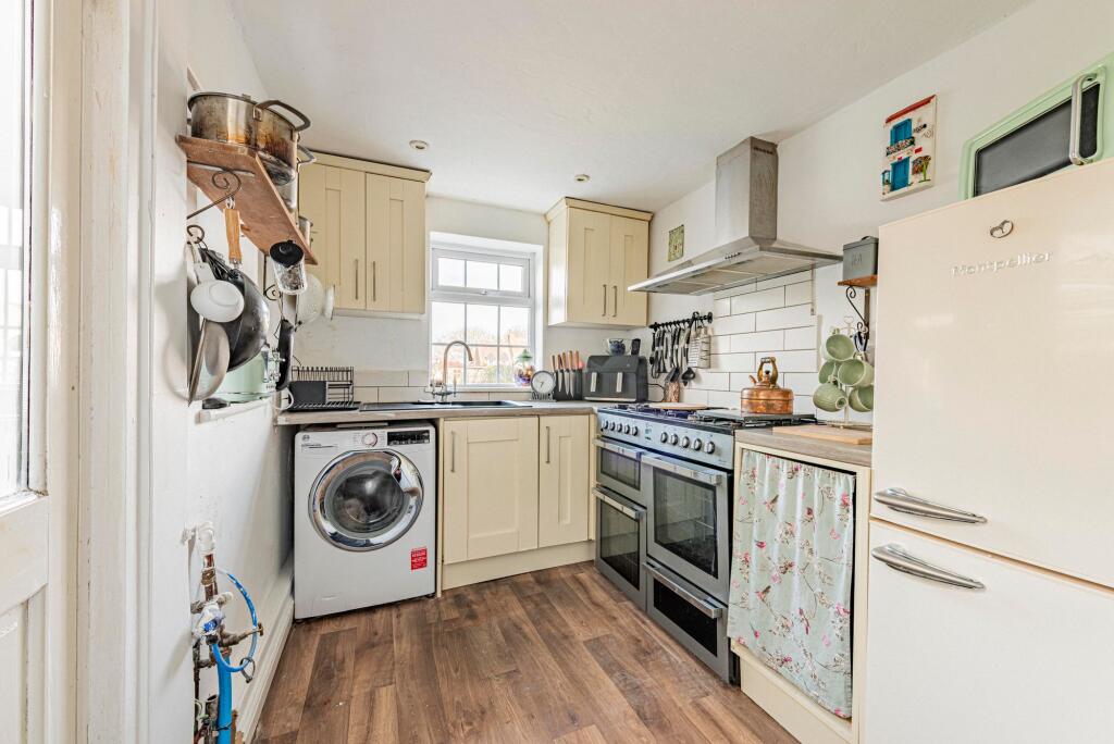 Kitchen (1)