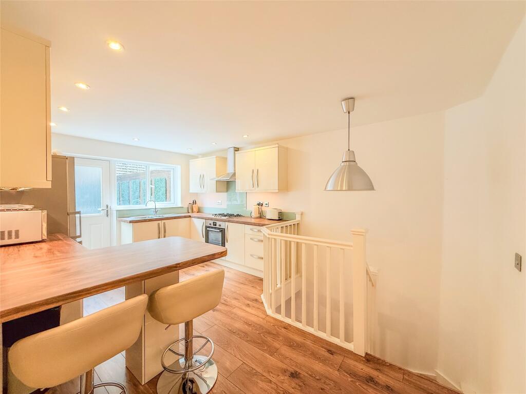 Breakfasting Kitchen