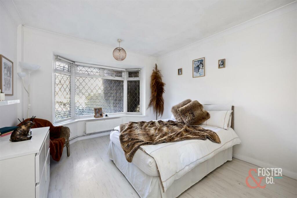 Mill Rise, 12_001.jpg
