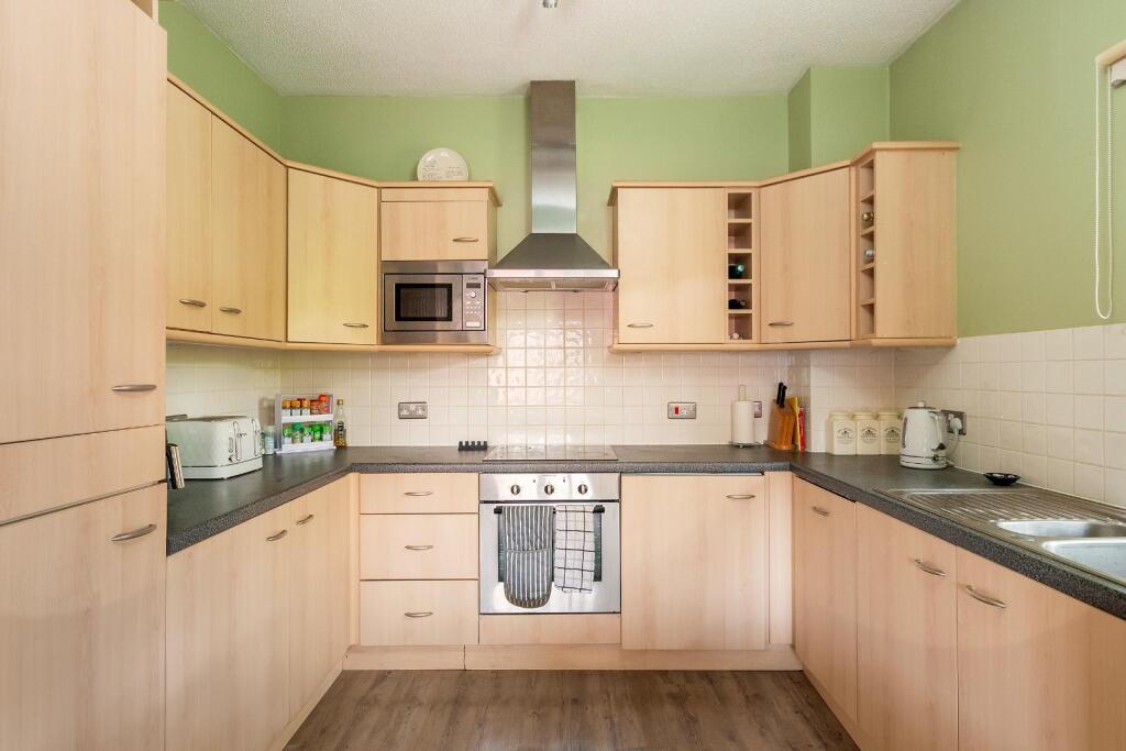 0G6CRE - Kitchen B.jpg