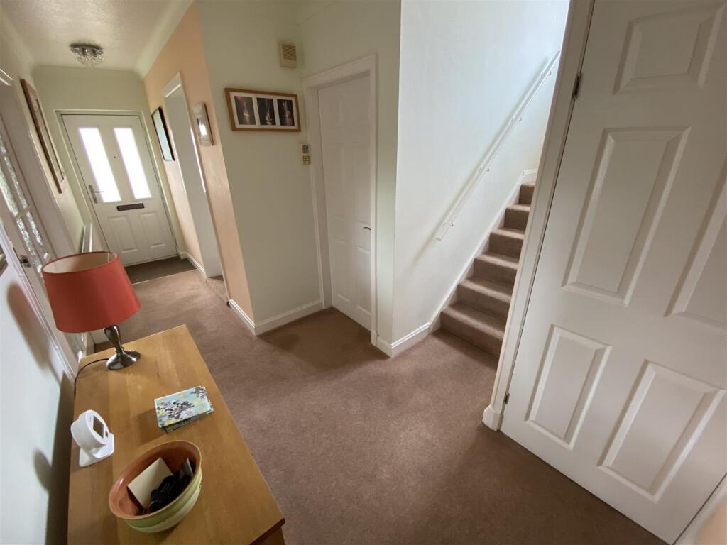 Bramleys Estate Agents - Overhall Park - Mirfield 