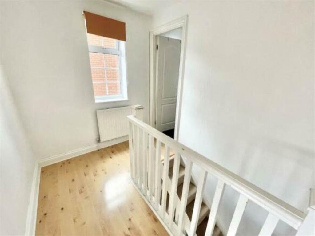 7205_32279131_IMG_21