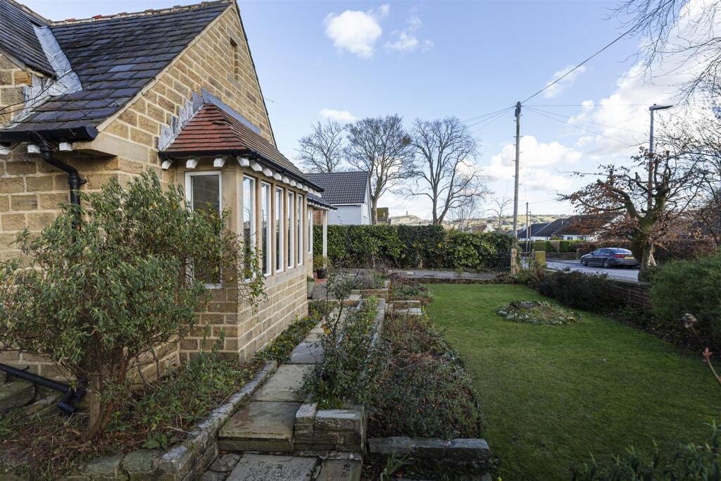 Bramleys Estate Agents - Moor Lane - Netherton (56