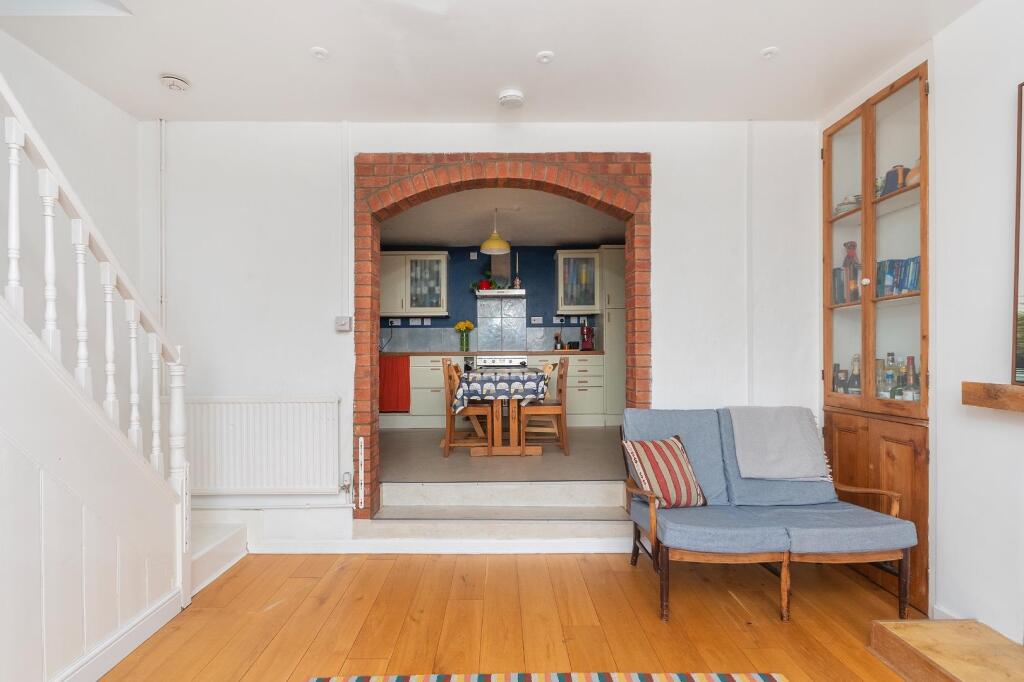 4D7RWH - SittingDining Room C.jpg