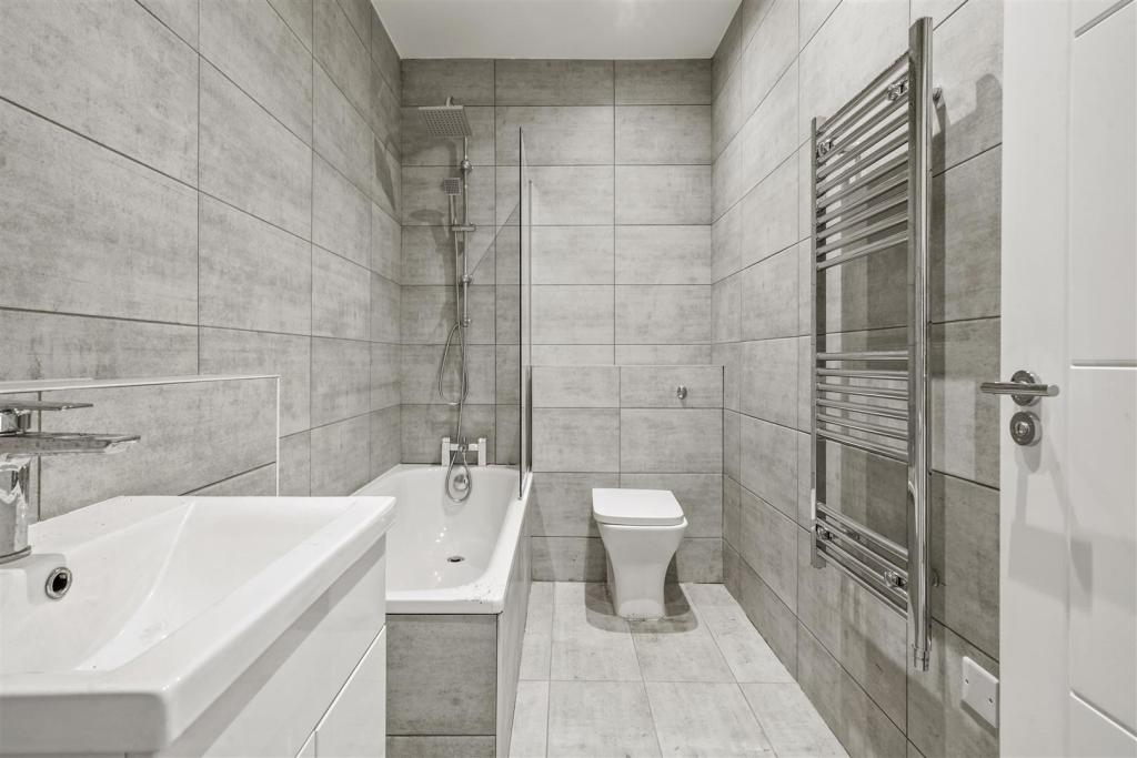 Flat 2 348 Dollis Hill Lane - 2y0HF4xh7mHbKHWn0pKX