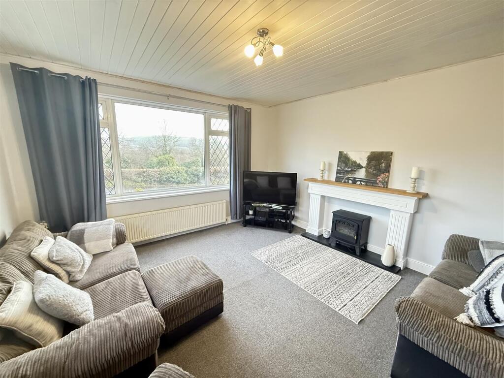 Alltyblacca, Llanybydder