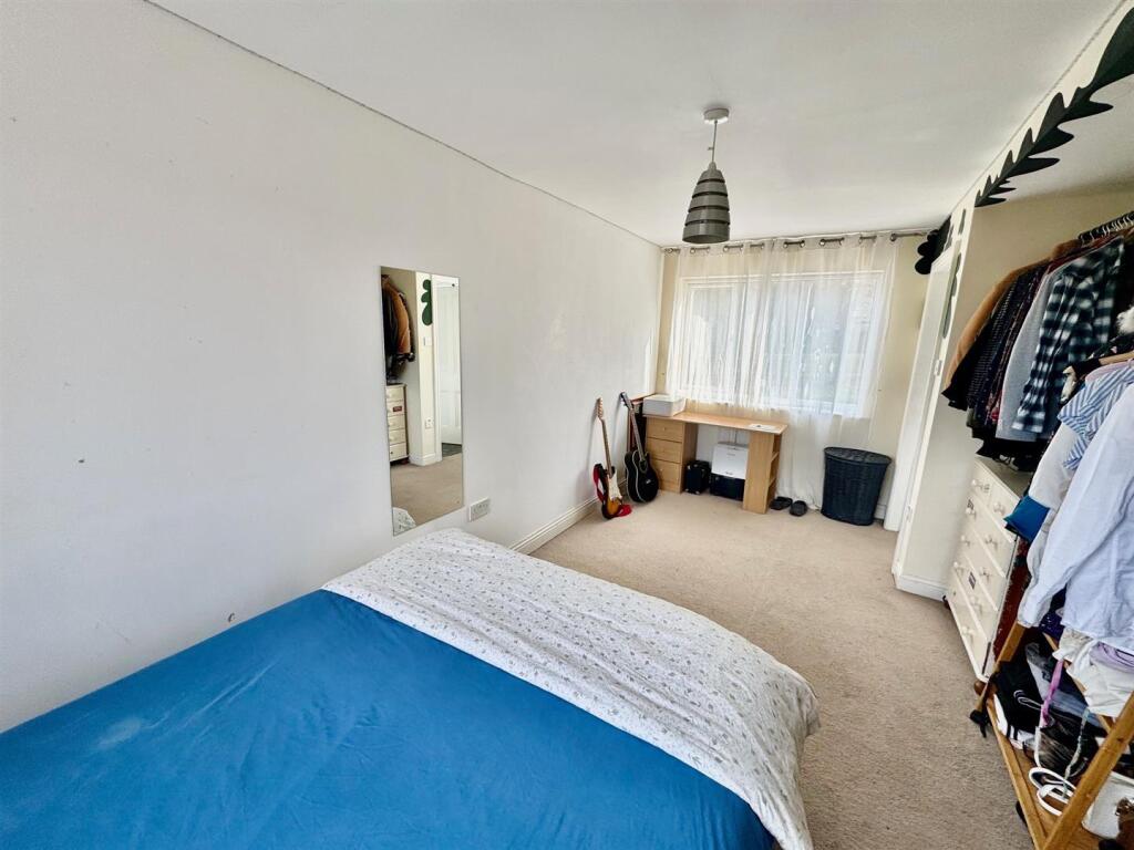 Bedroom 2.jpg