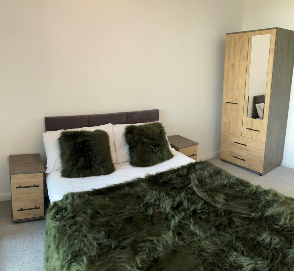 Bedroom b