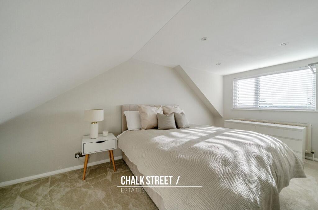 Glebe Way, Hornchurch, RM11