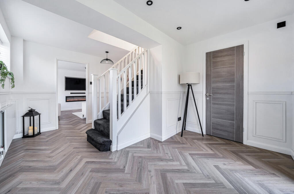 1383828-27-691f3f...