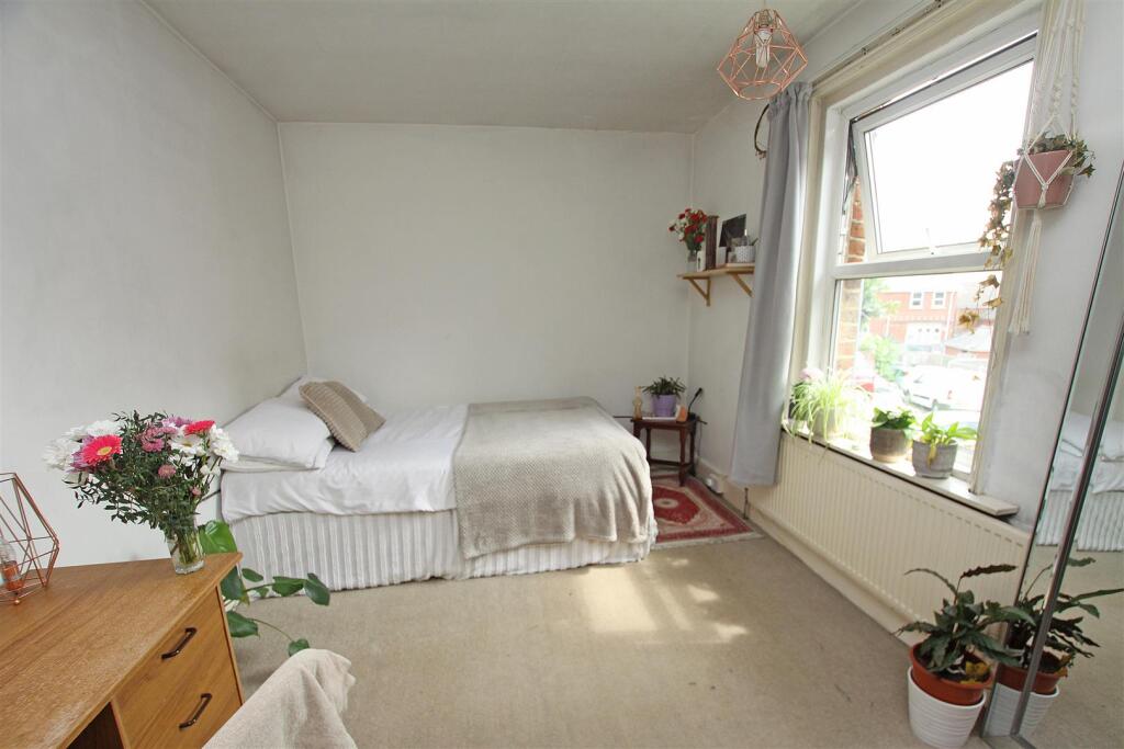 Bedroom two.jpg