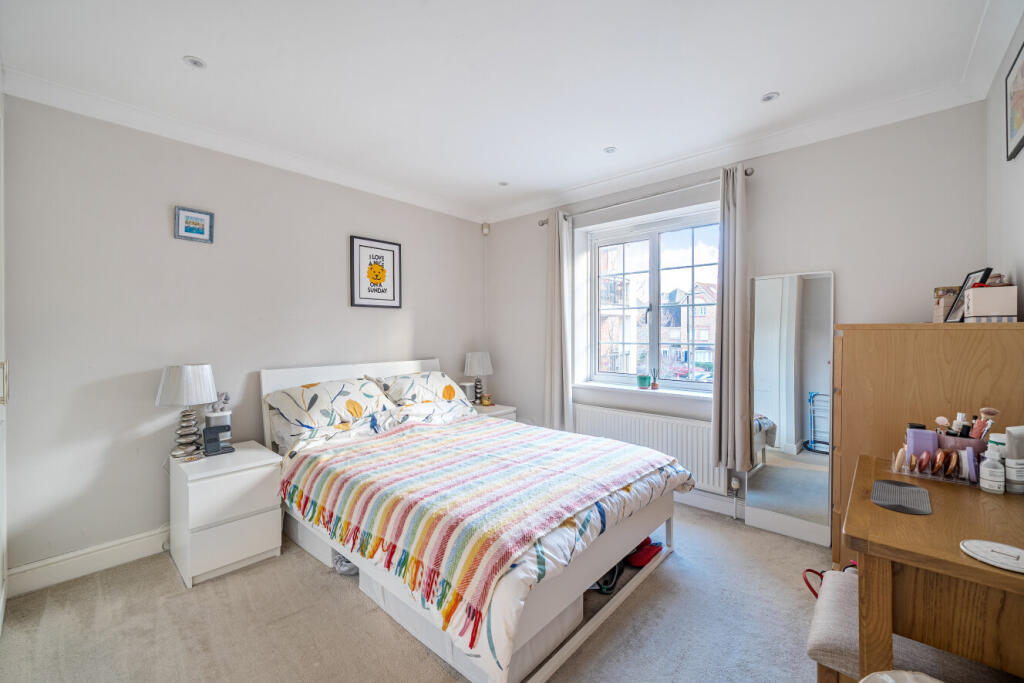 1395816-8-695e814...